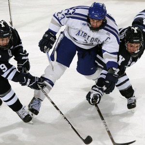 九游游戏-CS2 选手训练成果持续提升，cs选手spawn